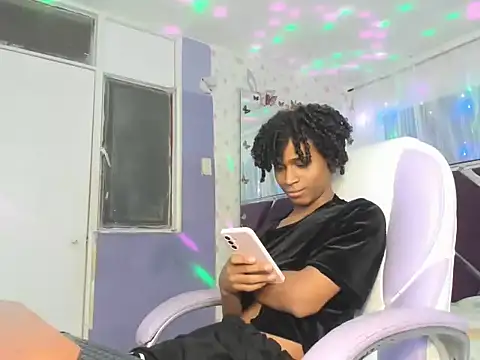 Santy bigcock 01 online show from January 14, 11:08 pm