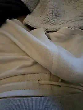 seulementme online show from February 9, 9:30 pm