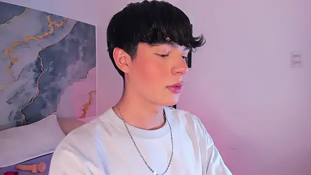 Isaac Kurtt online show from November 12, 8:25 pm