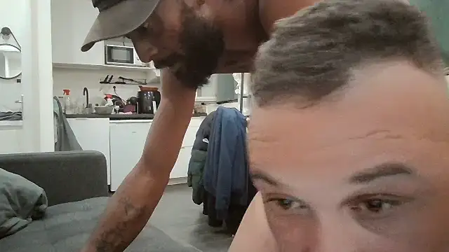 Blackhot97a online show from April 21, 2:51 am