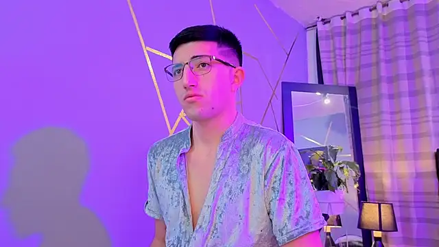 Un Sluttyy online show from November 17, 11:24 am