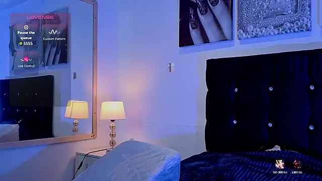 Un Sluttyy online show from March 3, 11:50 am