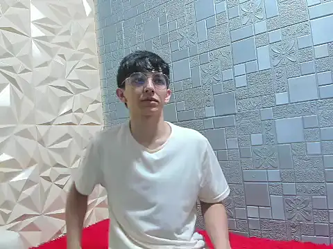 ElanGiraldo online show from January 15, 11:51 pm