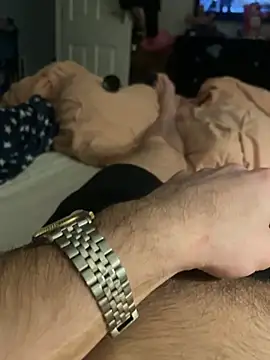 Kinkycouple142 online show from February 8, 11:42 pm