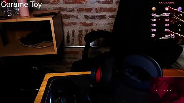 CaramelToy online show from February 18, 3:37 am