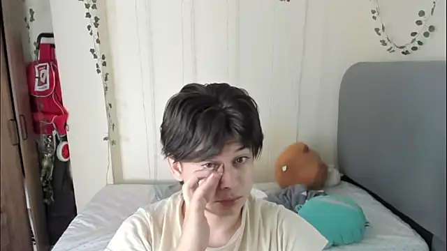 Felix kitty online show from March 4, 7:10 pm