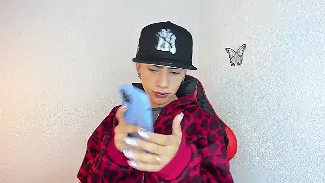 ThiagoDV online show from December 18, 9:11 pm