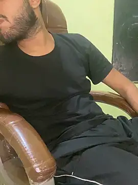 hotyyyyjonny online show from April 10, 6:20 am