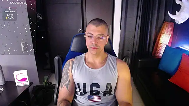 Zed ferrer online show from April 9, 10:10 am