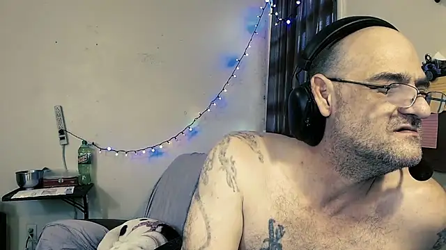 MrBigginTX online show from February 15, 4:59 pm