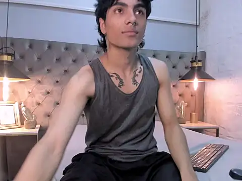 MattFiore online show from November 24, 11:33 am