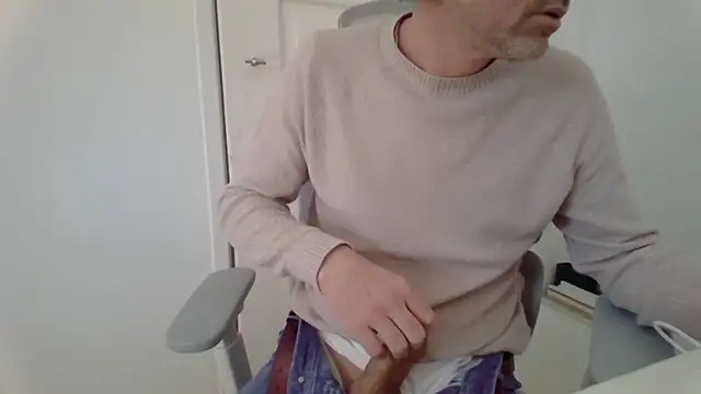 Brandonn1989amateur online show from April 1, 12:29 pm