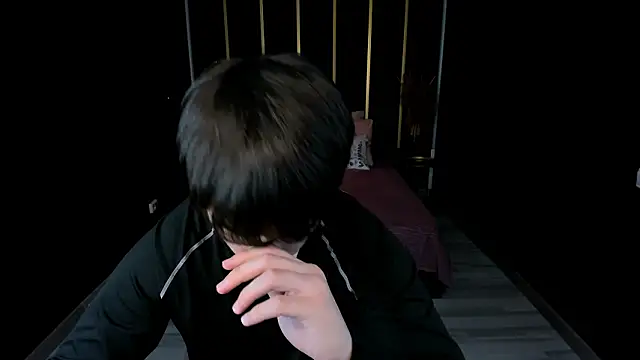 AlejandroEllias online show from February 5, 9:05 am