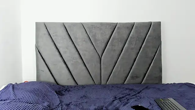 Lucastorrez01 online show from July 16, 11:23 pm