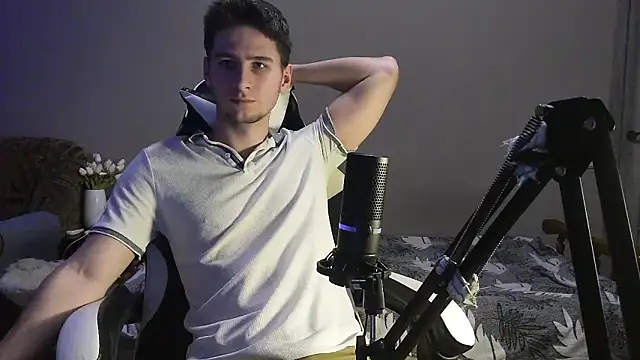 6thfingq online show from November 19, 3:23 pm