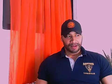 musclehetero online show from April 20, 6:43 pm