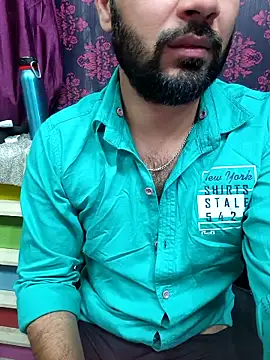 Cute Lucky online show from February 7, 7:41 pm