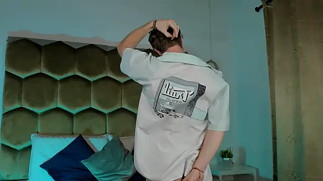 Ostin Saints online show from February 18, 12:31 am