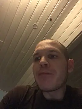 Spielzeugtwink online show from March 3, 11:00 pm