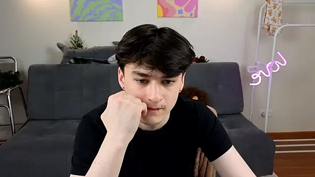 kevinhunter  online show from December 14, 7:54 pm