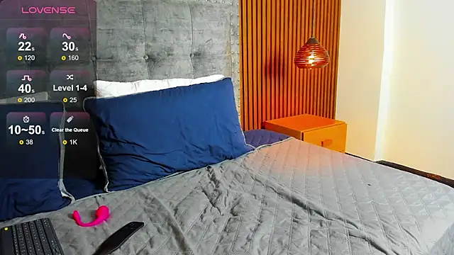 alan bless18 online show from December 2, 6:55 pm