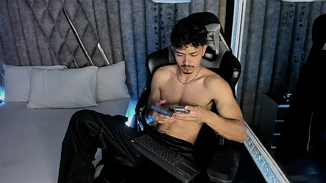 NicolaiKarav online show from March 8, 11:47 am