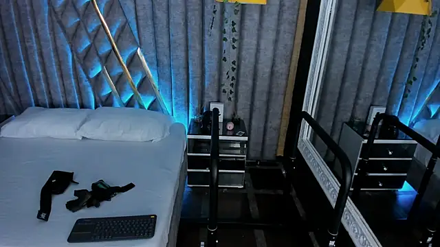 NicolaiKarav online show from April 13, 12:39 pm