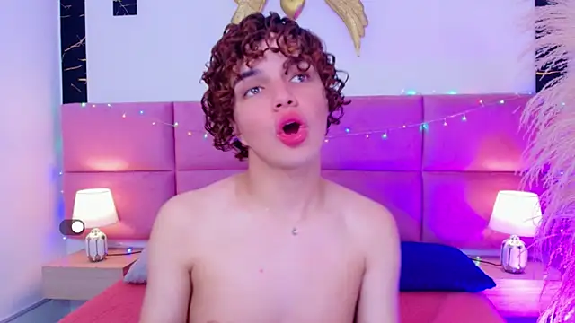 Skyee angel online show from January 8, 8:03 pm