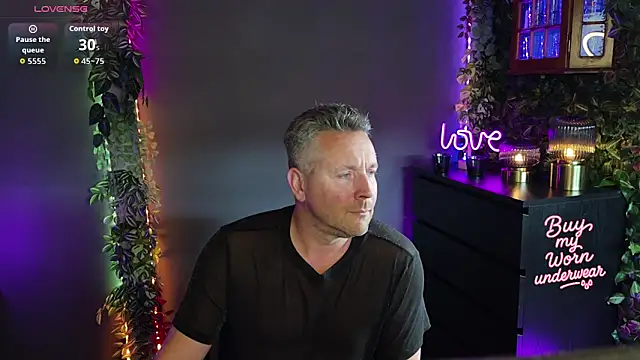 Hunter Fl online show from April 13, 3:45 pm