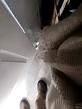 Ngwettttttttig online show from March 17, 8:28 am