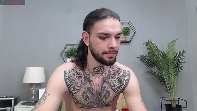 KaneHunter online show from February 15, 8:50 pm