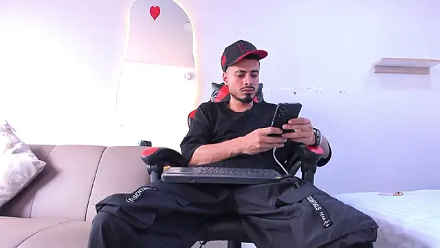 MatthewCullen online show from March 15, 9:21 pm