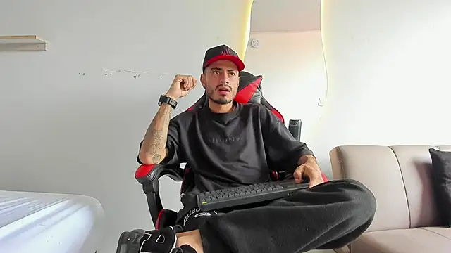 MatthewCullen online show from January 5, 8:56 pm