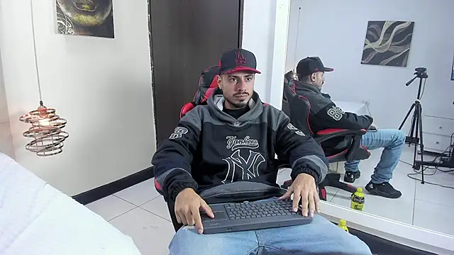 MatthewCullen online show from April 6, 5:08 am