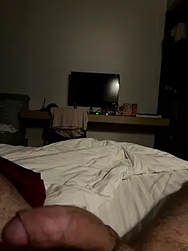 LooseTom online show from January 17, 6:22 pm