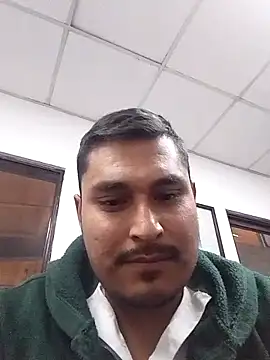 cristian112090 online show from January 5, 9:18 pm