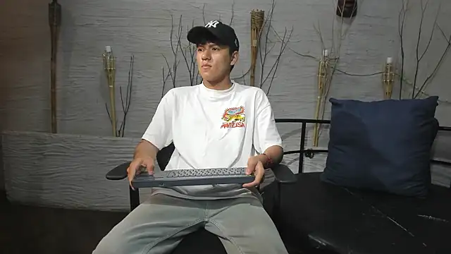 isaac grimm online show from February 3, 3:15 am