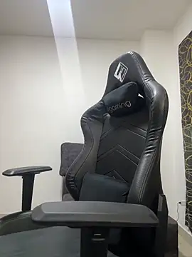 Liam jones10 online show from January 15, 5:22 am