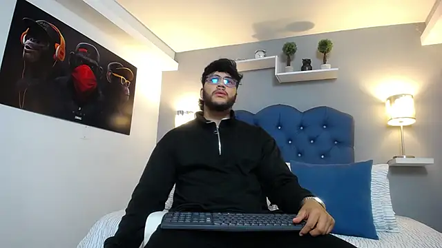 mike foxxx  online show from November 30, 3:30 am