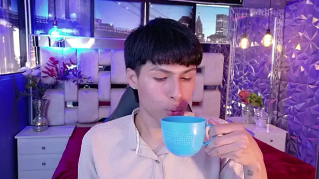 StormLuxX online show from March 1, 7:57 pm