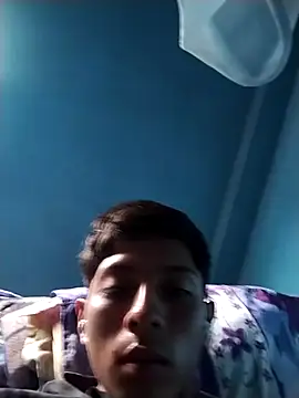 Manuelp0203 online show from May 3, 5:04 pm