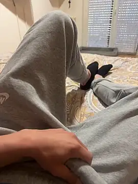 Davide9910x online show from April 9, 9:59 am