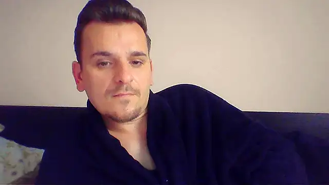 sexy bigdick22 online show from December 2, 12:41 pm