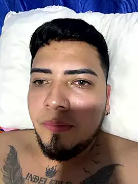 JosstinMills online show from January 18, 3:52 am