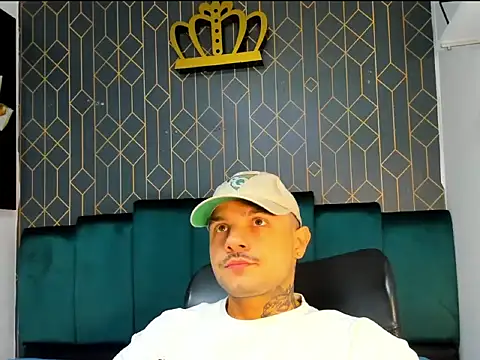 lucky smith1 online show from January 15, 5:37 pm