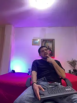 williamsmiiths16 online show from March 9, 11:48 am