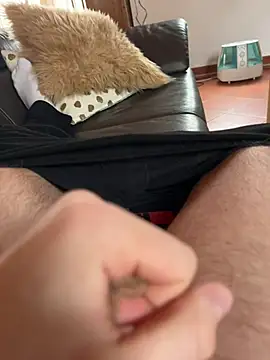 hannes256102 online show from February 8, 11:48 am