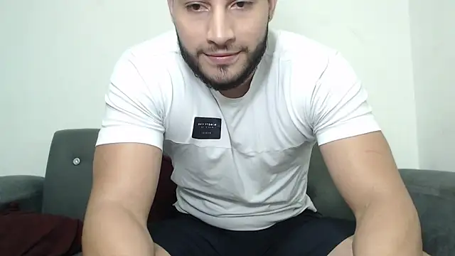 Seank Noszka online show from April 15, 7:58 pm