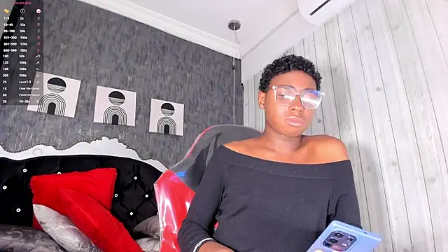 teylor lovee online show from March 25, 8:02 pm