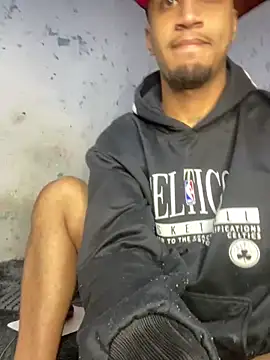 alessandrosavage online show from May 16, 3:54 pm